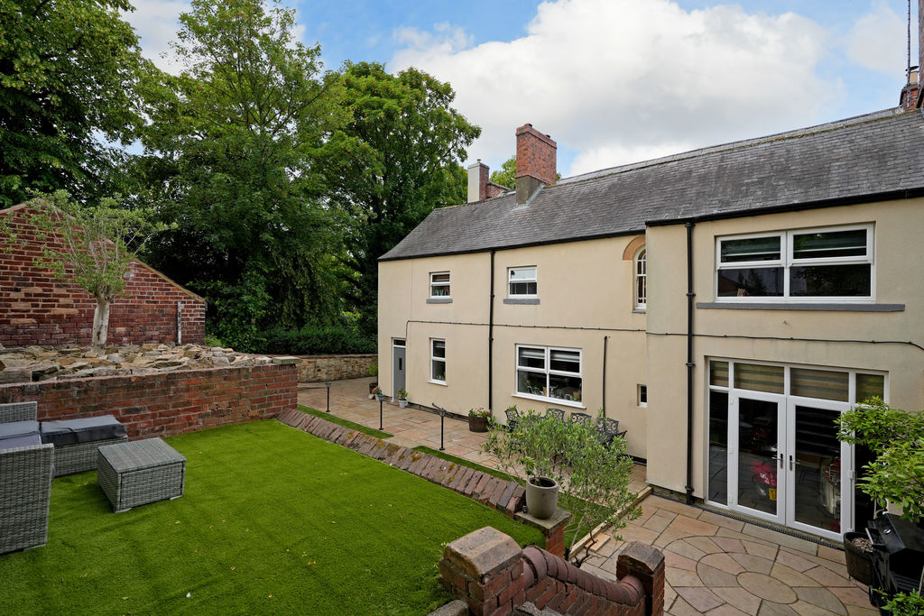 90 Southgate Eckington